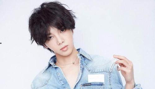 娱乐圈吃瓜爆料华晨宇,揭秘明星背后的故事